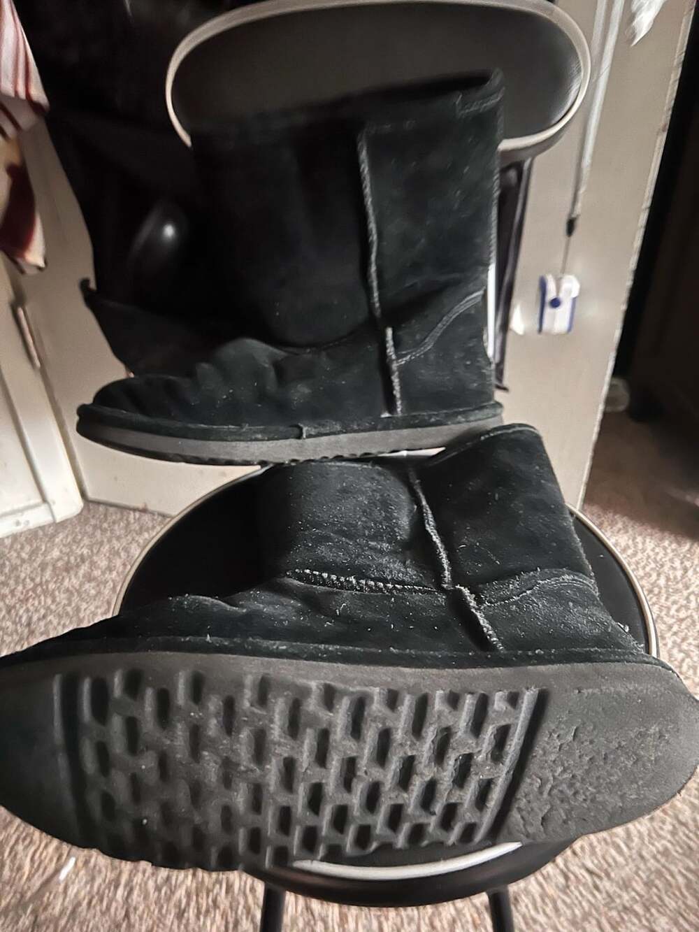 Bearpaw Emma Short Boots Size 9/10 Black Suede Winter Snow